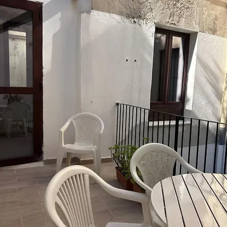 Centro 4 Mori شقة *